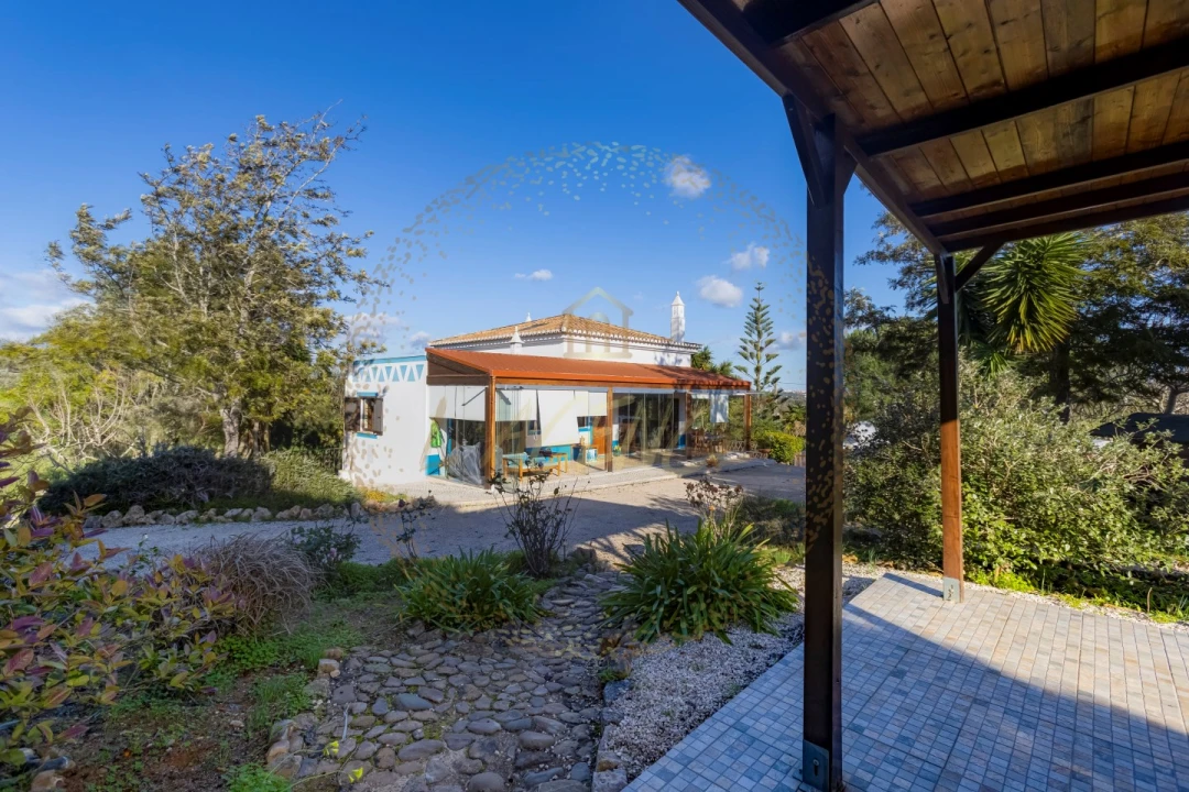 Moradia T3 para Venda em Odiaxere Foto 8