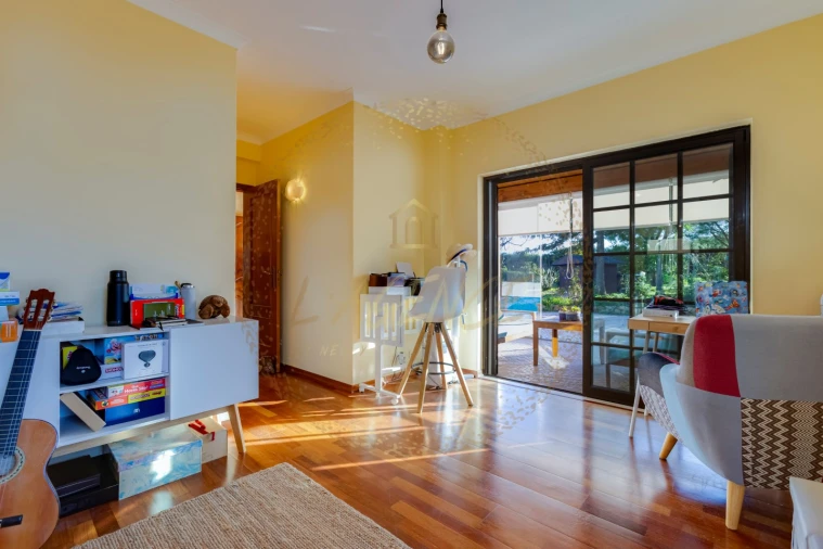 Moradia T3 para Venda em Odiaxere Foto 16