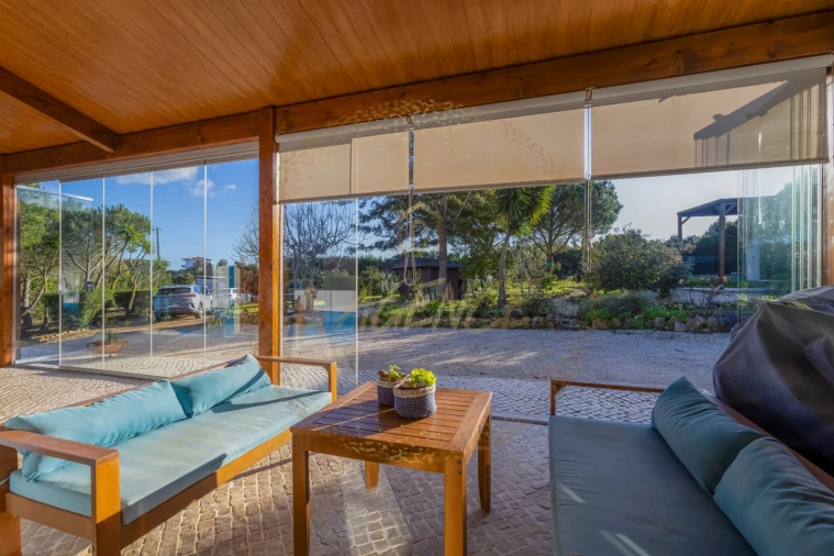 Moradia T3 para Venda em Odiaxere Foto 2