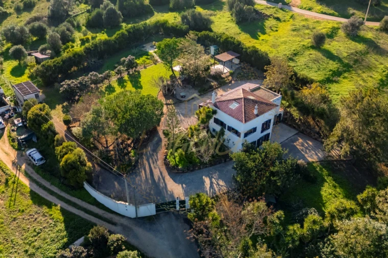 Moradia T3 para Venda em Odiaxere Foto 32