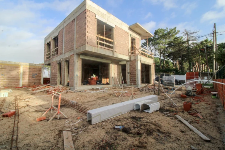Moradia T4 para Venda em Charneca de Caparica e Sobreda Foto 31