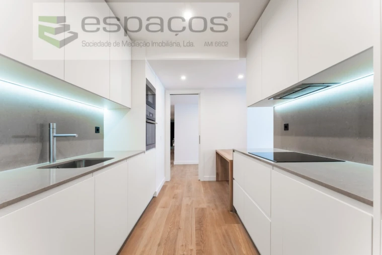 Apartamento T3 para Venda em Olivais Foto 4