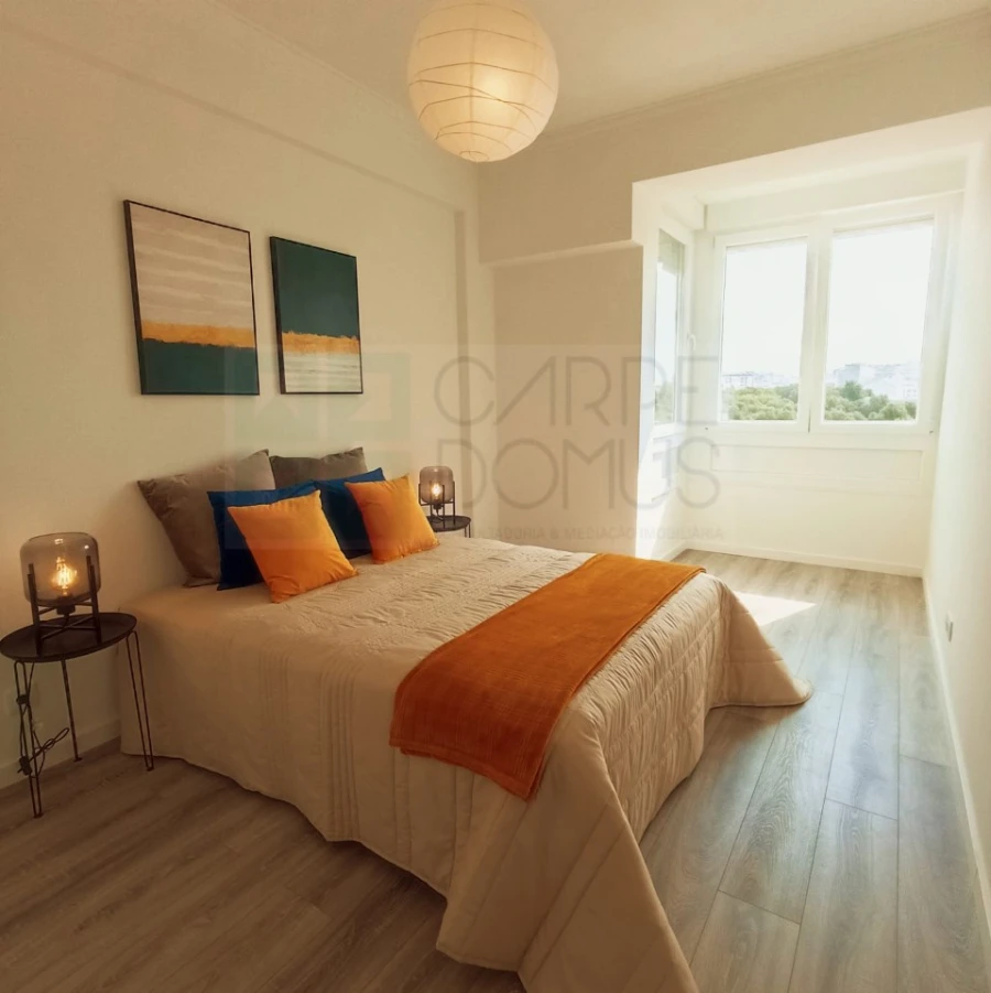 Apartamento T2 para Venda em Benfica Foto 17