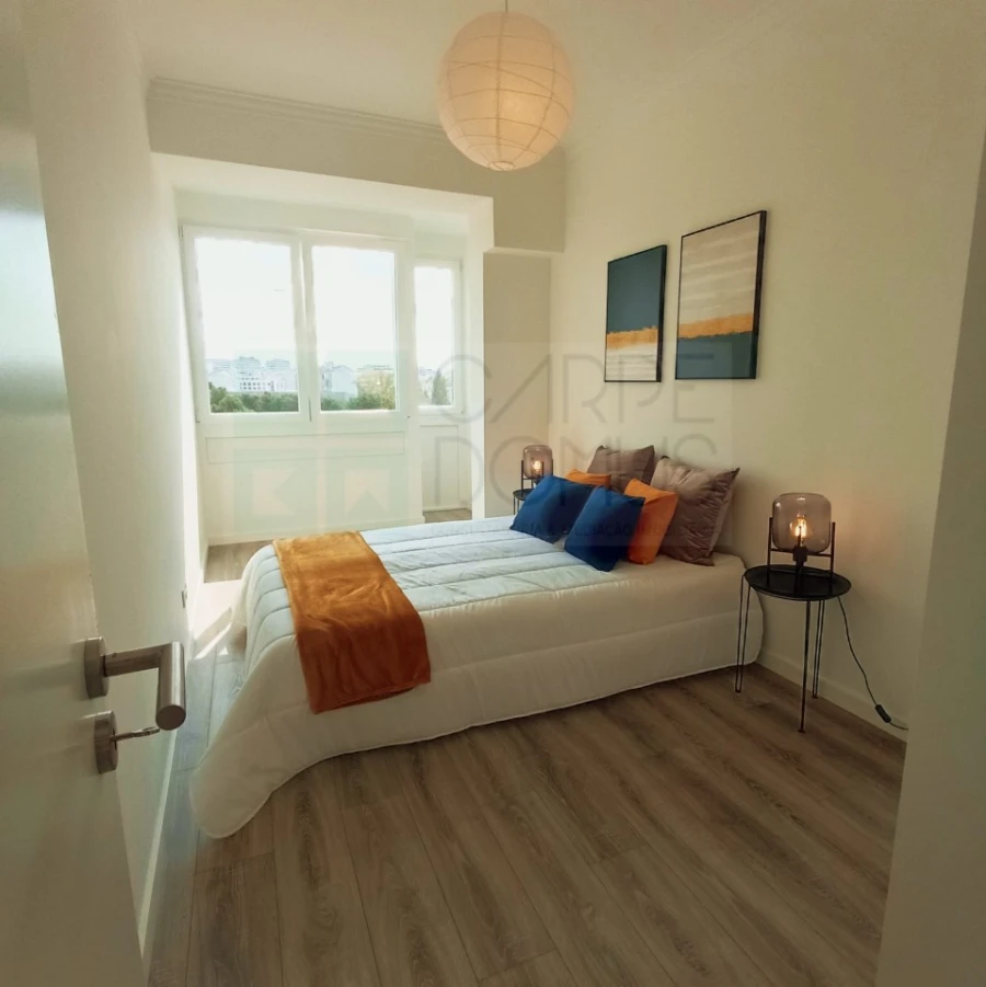 Apartamento T2 para Venda em Benfica Foto 18