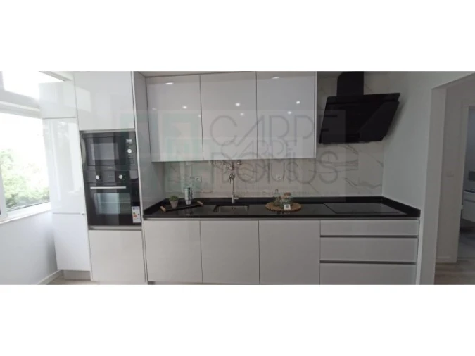 Apartamento T2 para Venda em São Domingos de Benfica Foto 5