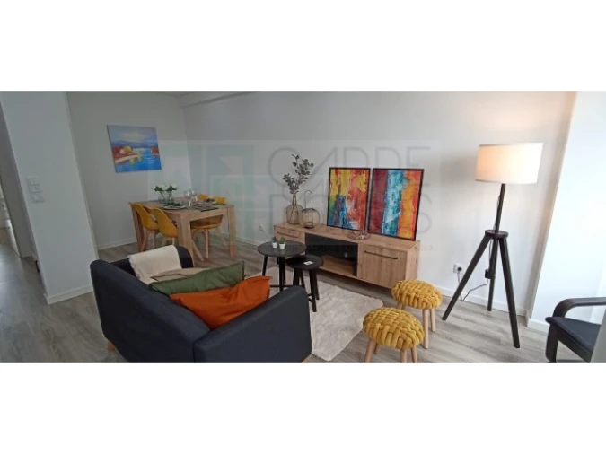 Apartamento T2 para Venda em São Domingos de Benfica Foto 2