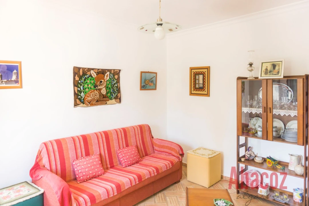 Moradia T1 para Venda em São Bartolomeu de Messines Foto 5