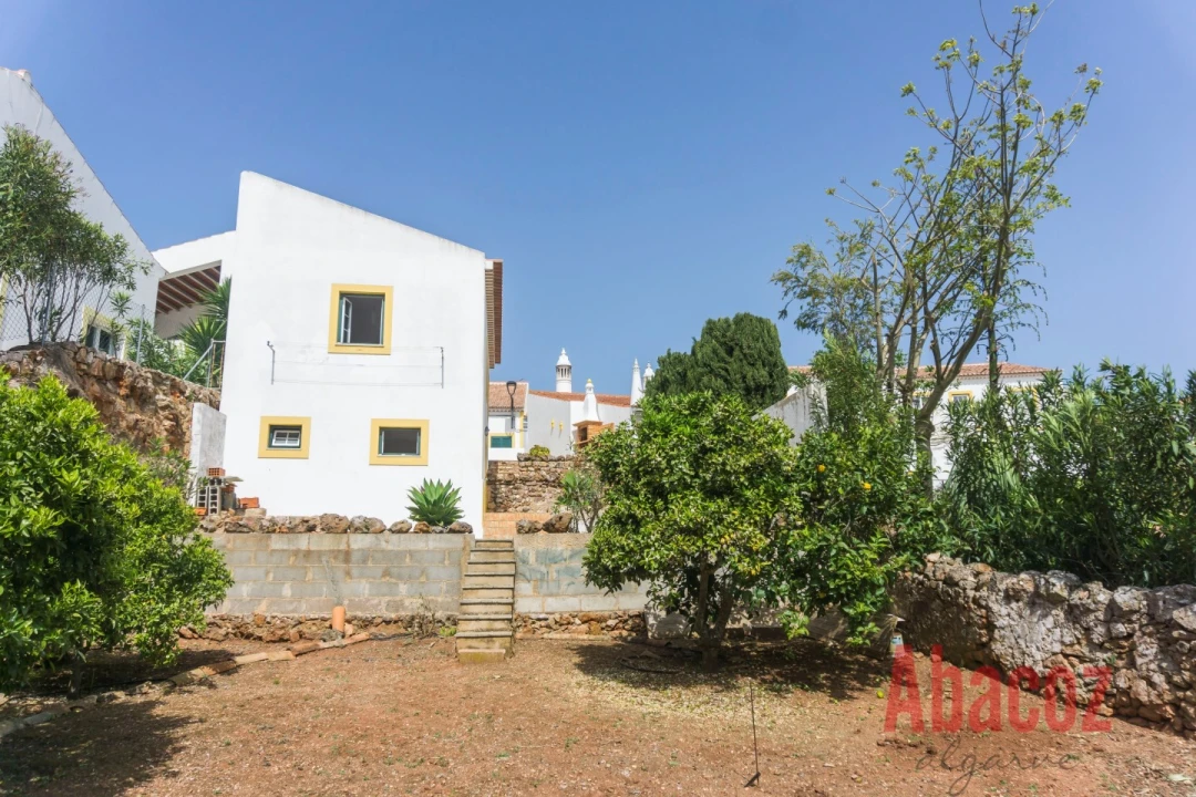 Moradia T1 para Venda em São Bartolomeu de Messines Foto 13