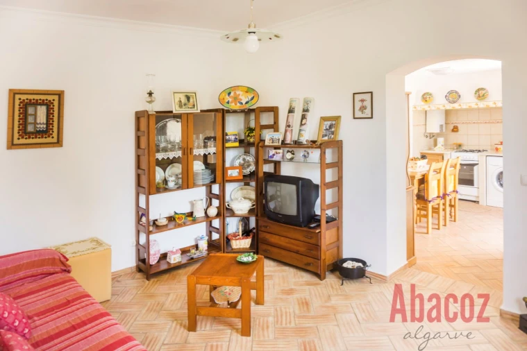 Moradia T1 para Venda em São Bartolomeu de Messines Foto 4