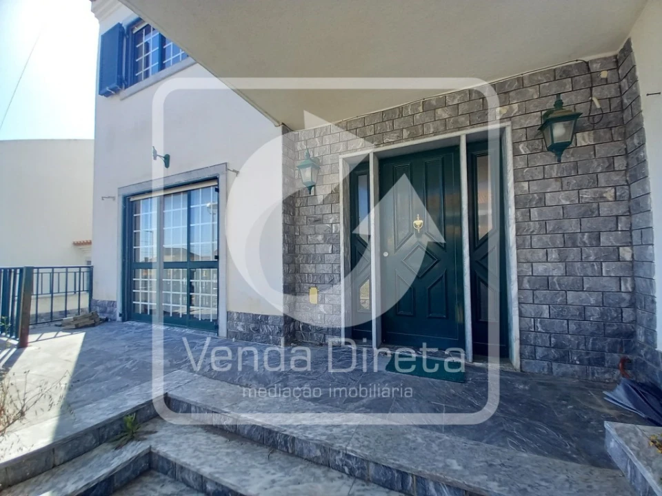 Moradia T3 para Venda em Santo Isidoro Foto 3