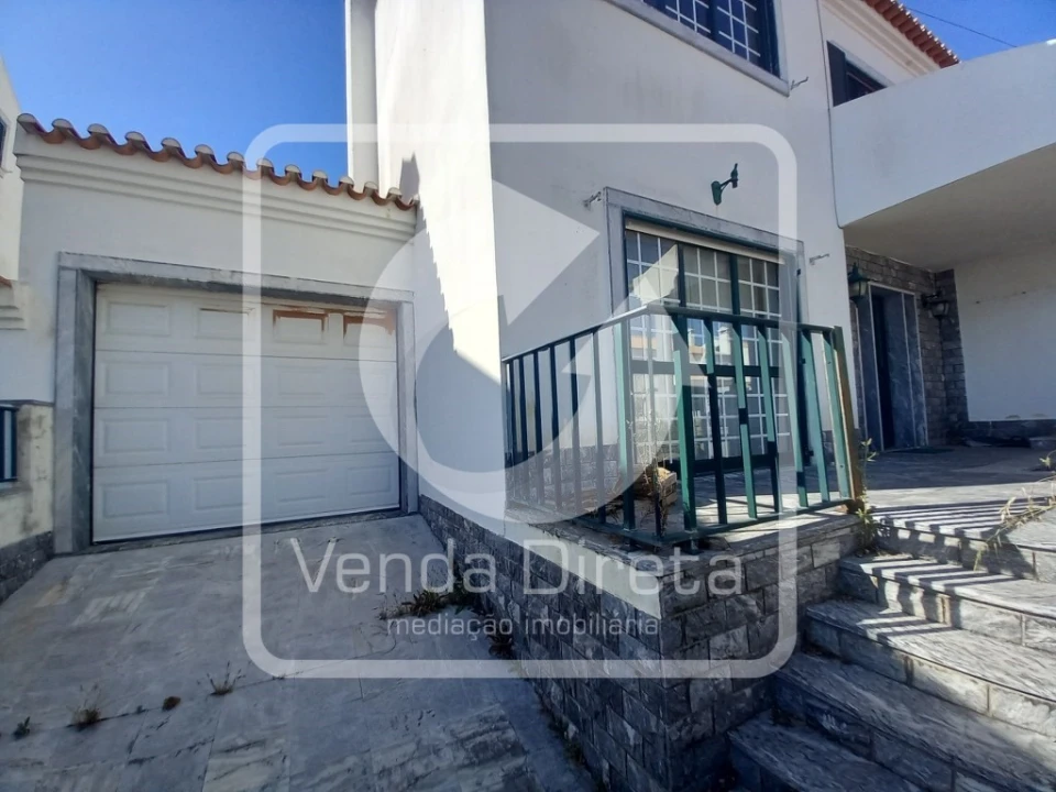 Moradia T3 para Venda em Santo Isidoro Foto 4