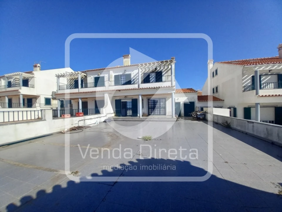 Moradia T3 para Venda em Santo Isidoro Foto 14