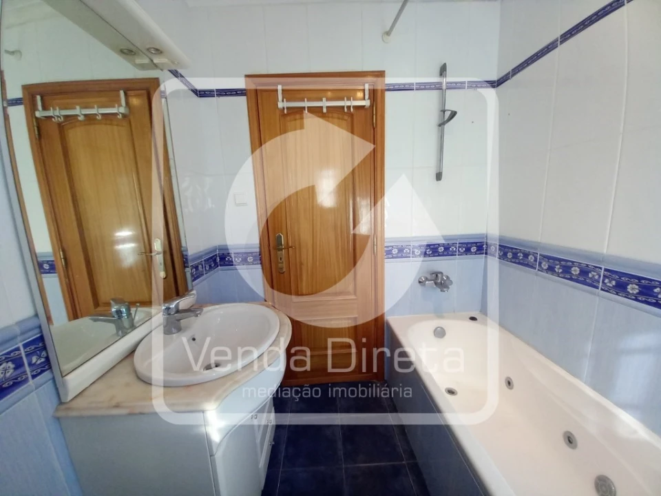 Moradia T3 para Venda em Santo Isidoro Foto 35