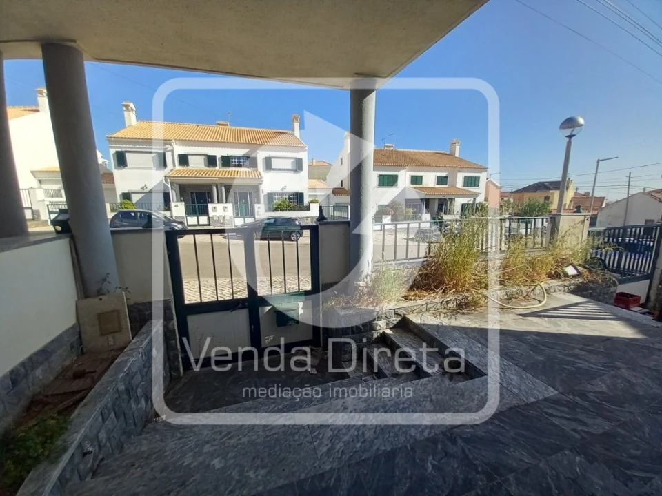 Moradia T3 para Venda em Santo Isidoro Foto 46