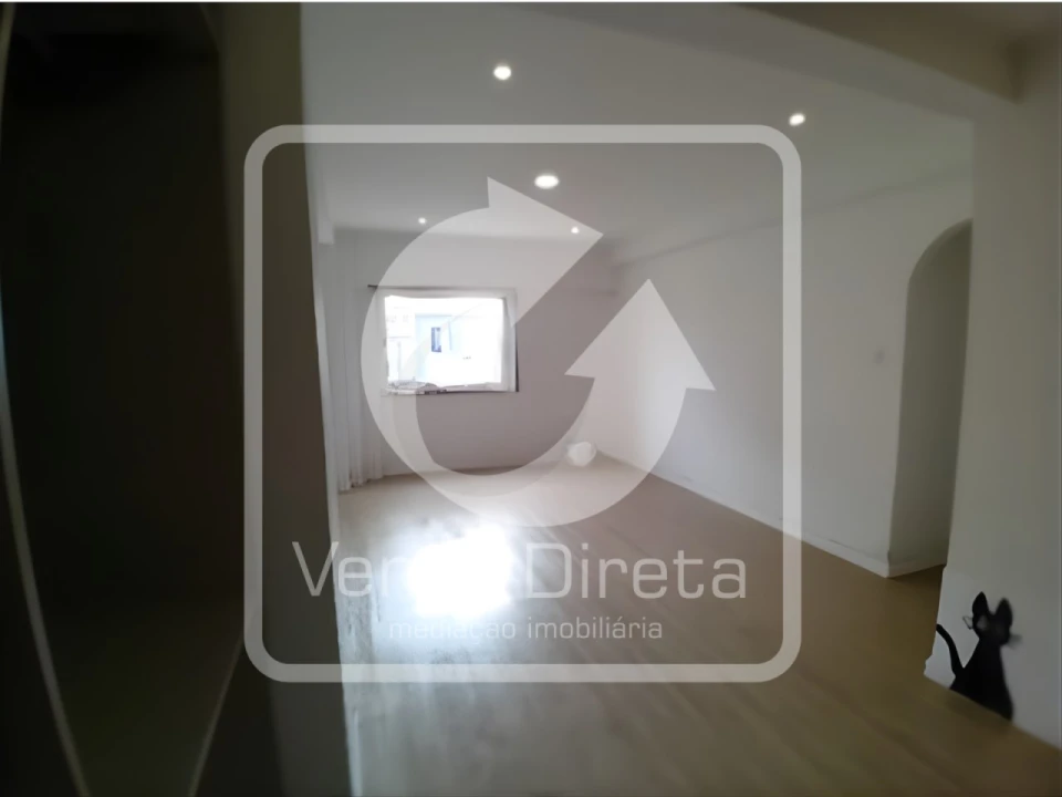 Apartamento T3 para Venda em Ramada e Caneças Foto 4