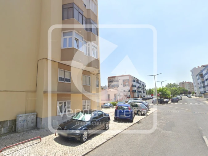 Apartamento T3 para Venda em Ramada e Caneças Foto 10