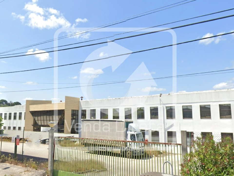 Armazém para Venda em Torres Novas (Santa Maria, Salvador e Santiago) Foto 1