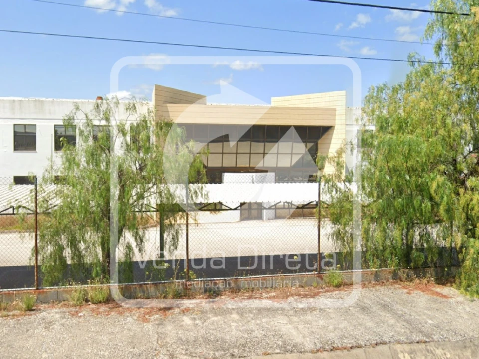 Armazém para Venda em Torres Novas (Santa Maria, Salvador e Santiago) Foto 10