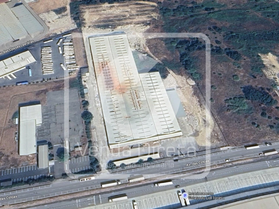 Armazém para Venda em Torres Novas (Santa Maria, Salvador e Santiago) Foto 15