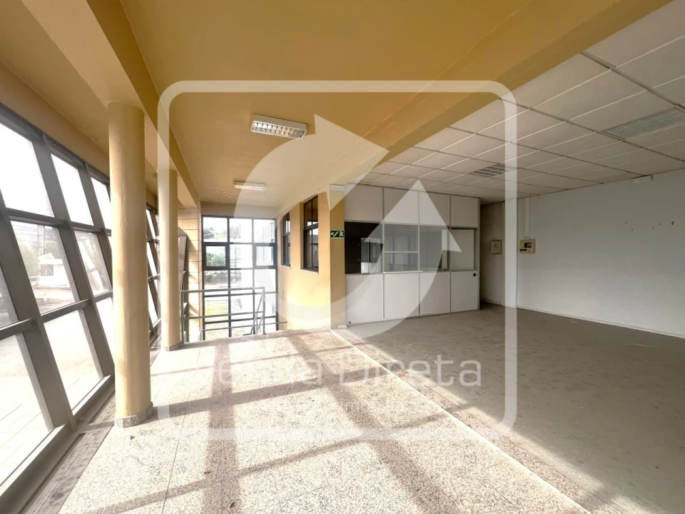 Armazém para Venda em Torres Novas (Santa Maria, Salvador e Santiago) Foto 13