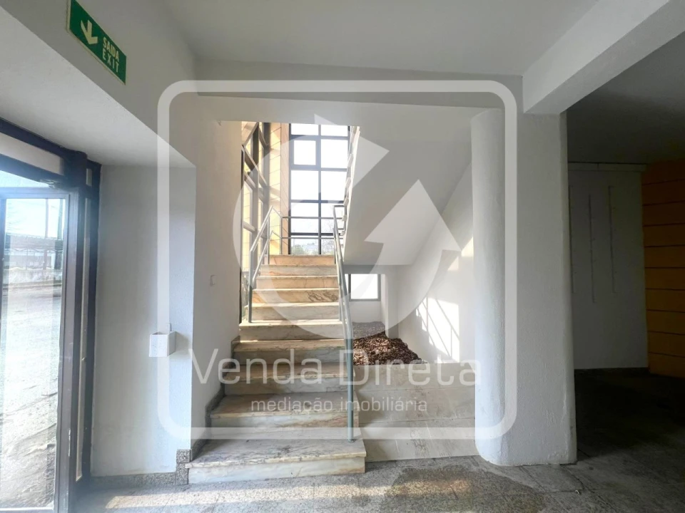 Armazém para Venda em Torres Novas (Santa Maria, Salvador e Santiago) Foto 17