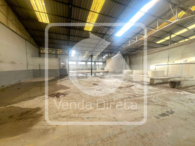 Armazém para Venda em Torres Novas (Santa Maria, Salvador e Santiago) Foto 8