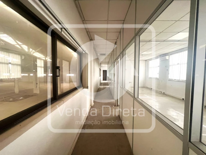 Armazém para Venda em Torres Novas (Santa Maria, Salvador e Santiago) Foto 15