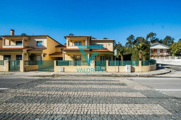 Moradia T4 para Venda em Marinha Grande Foto 2