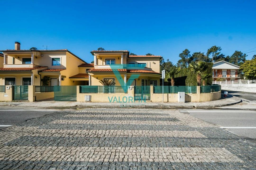 Moradia T4 para Venda em Marinha Grande Foto 2