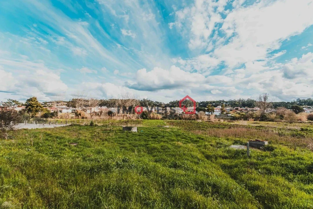 Terreno para Venda em Parceiros e Azoia Foto 1