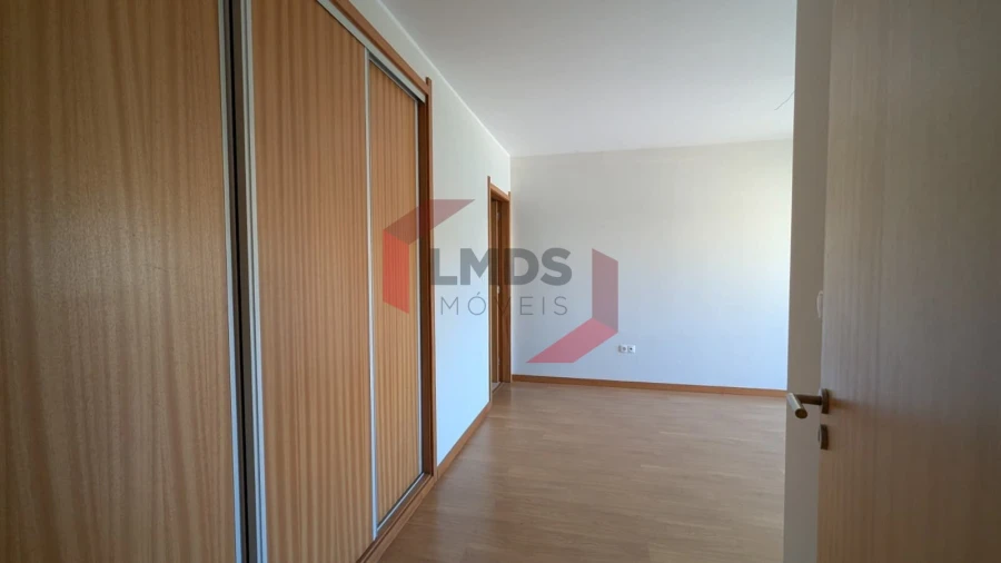 Apartamento T3 para Venda em Gondomar (São Cosme), Valbom e Jovim Foto 13