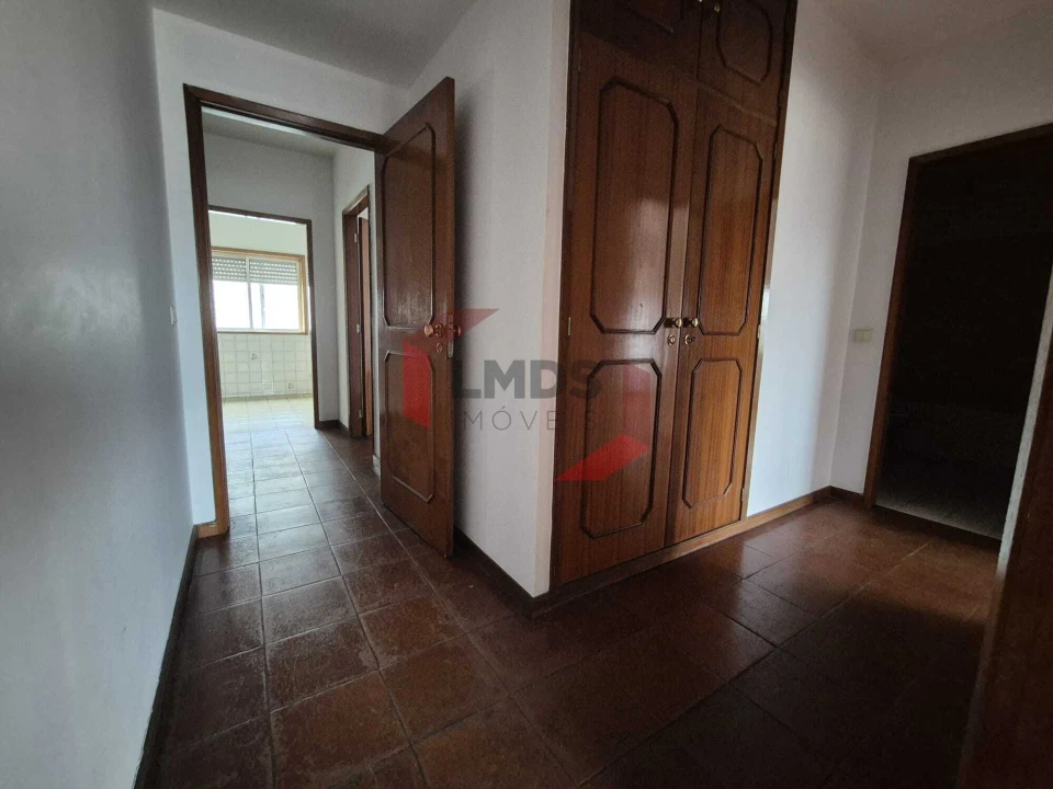 Apartamento T3 para Venda em Rio Tinto Foto 3