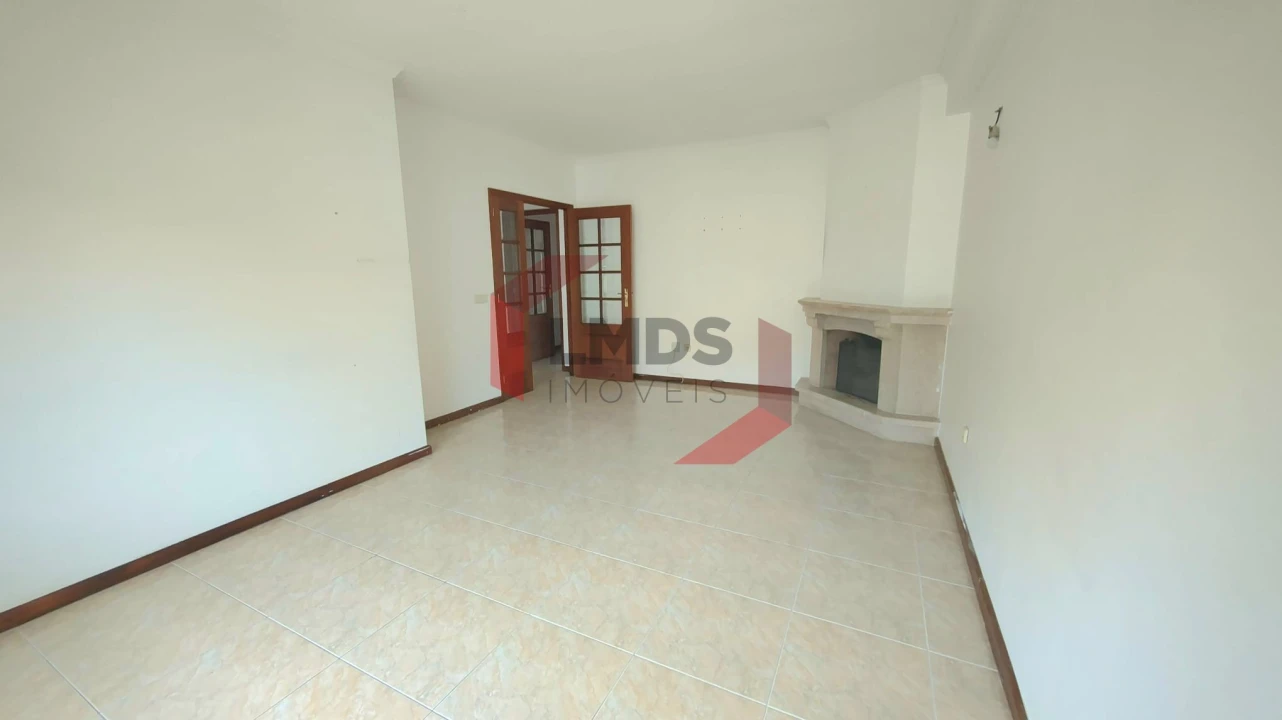 Apartamento T2 para Venda em Madalena Foto 5