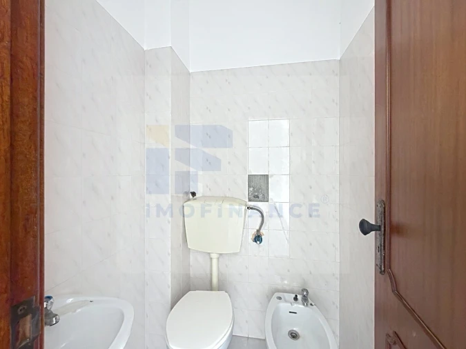 Loja para Venda em Atouguia da Baleia Foto 7