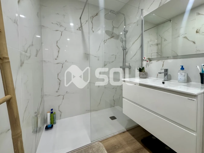 Apartamento T2 para Venda em Valongo Foto 3