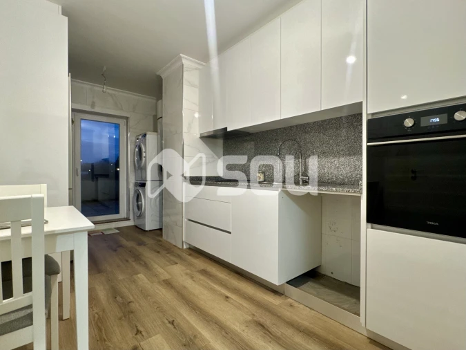Apartamento T2 para Venda em Valongo Foto 12