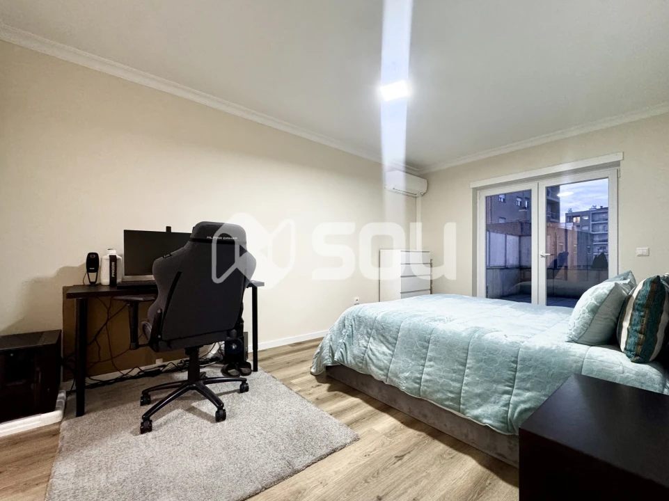 Apartamento T2 para Venda em Valongo Foto 6