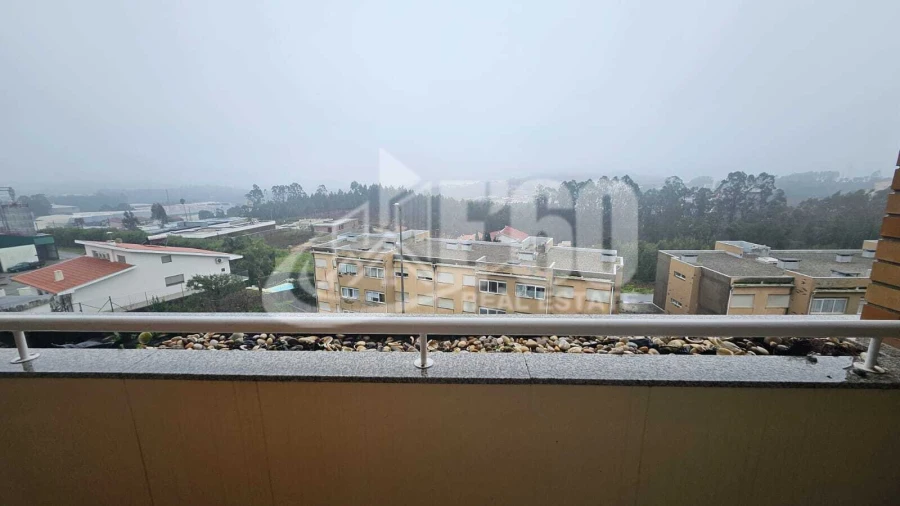 Apartamento T2 para Venda em Mozelos Foto 13