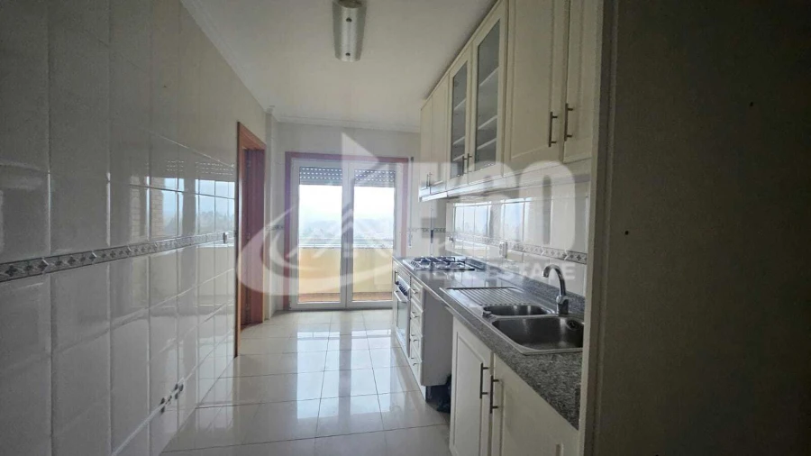 Apartamento T2 para Venda em Mozelos Foto 6