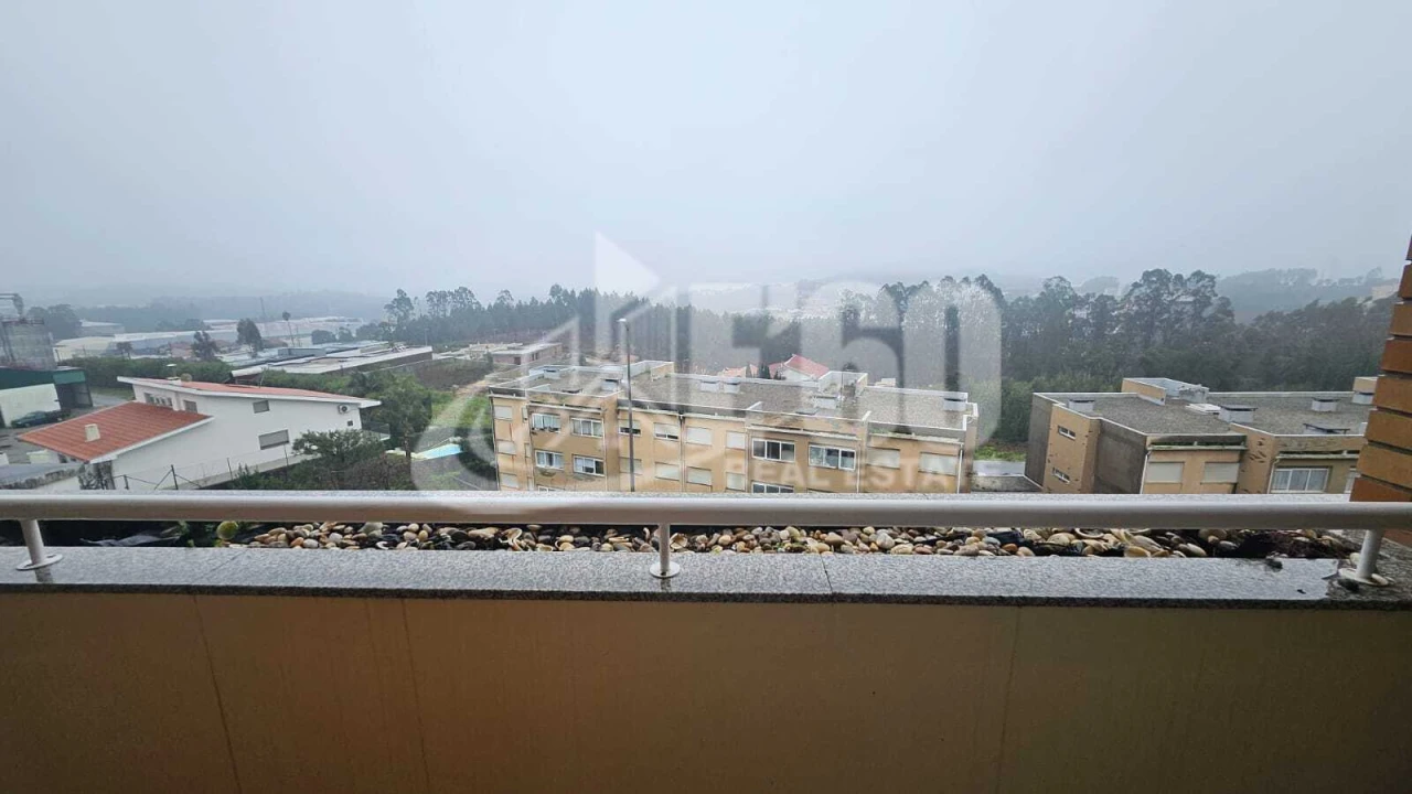 Apartamento T2 para Venda em Mozelos Foto 13