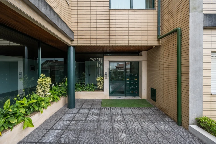 Apartamento T2 para Venda em Folgosa Foto 3