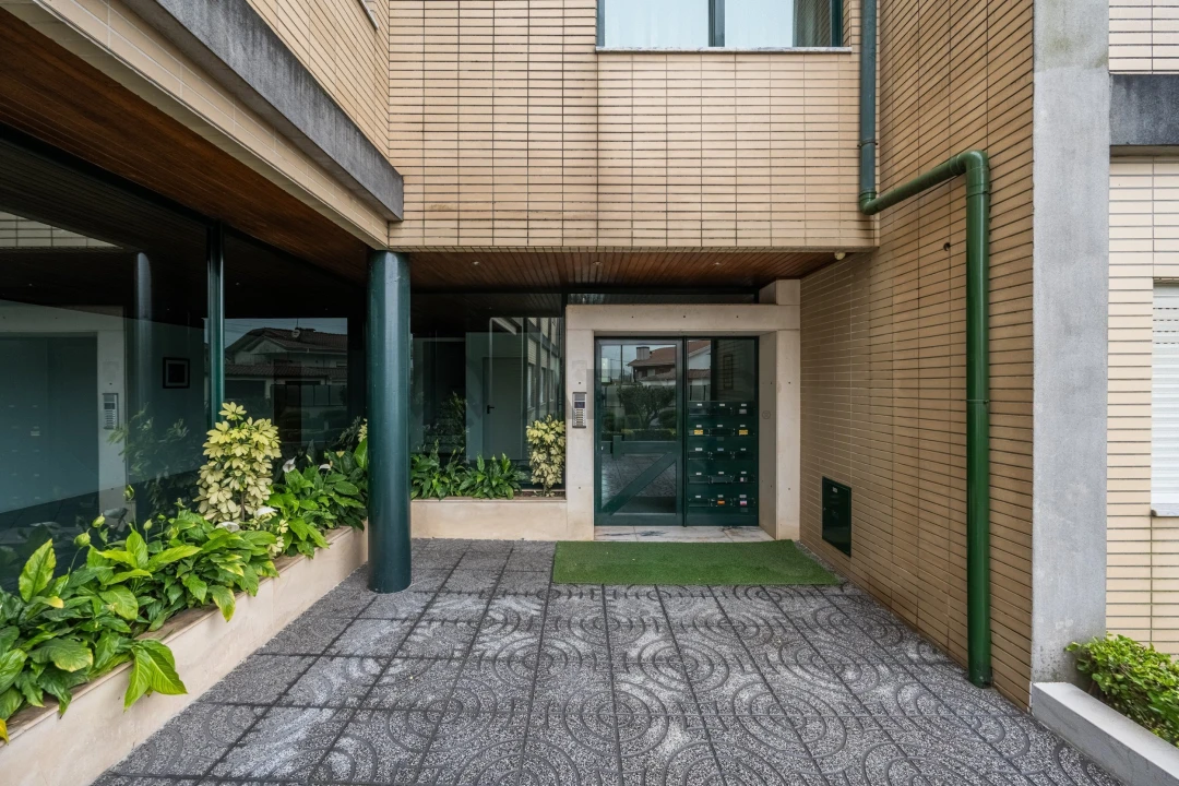 Apartamento T2 para Venda em Folgosa Foto 3