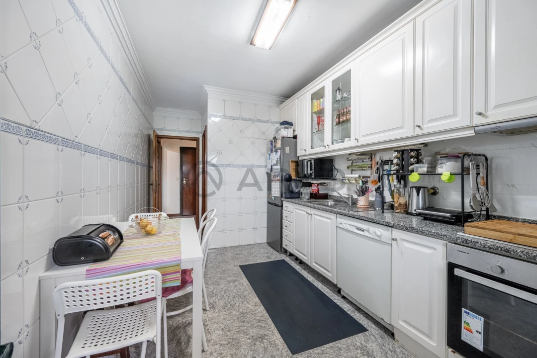 Apartamento T2 para Venda em Folgosa Foto 8