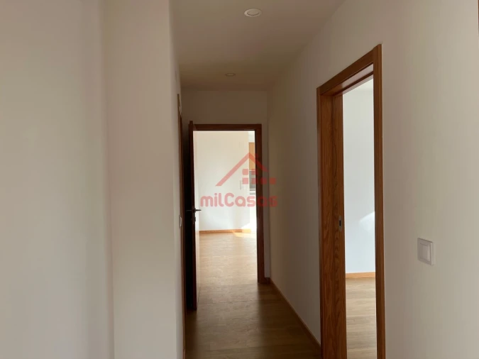 Apartamento T3 para Venda em Santa Maria, São Pedro e Matacães Foto 15