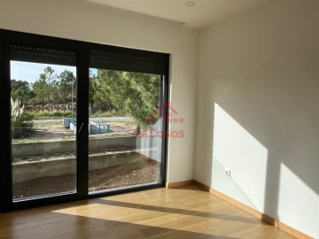Apartamento T3 para Venda em Santa Maria, São Pedro e Matacães