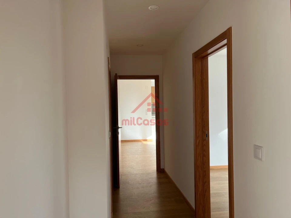 Apartamento T3 para Venda em Santa Maria, São Pedro e Matacães Foto 15