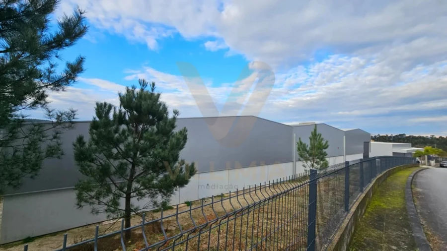 Armazém para Arrendamento em Fornelos e Queijada Foto 10