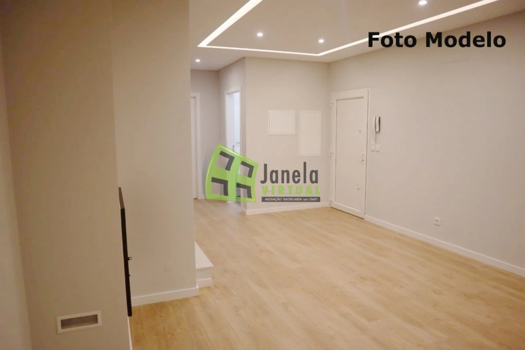 Moradia T3 para Venda em Quinta do Conde Foto 10