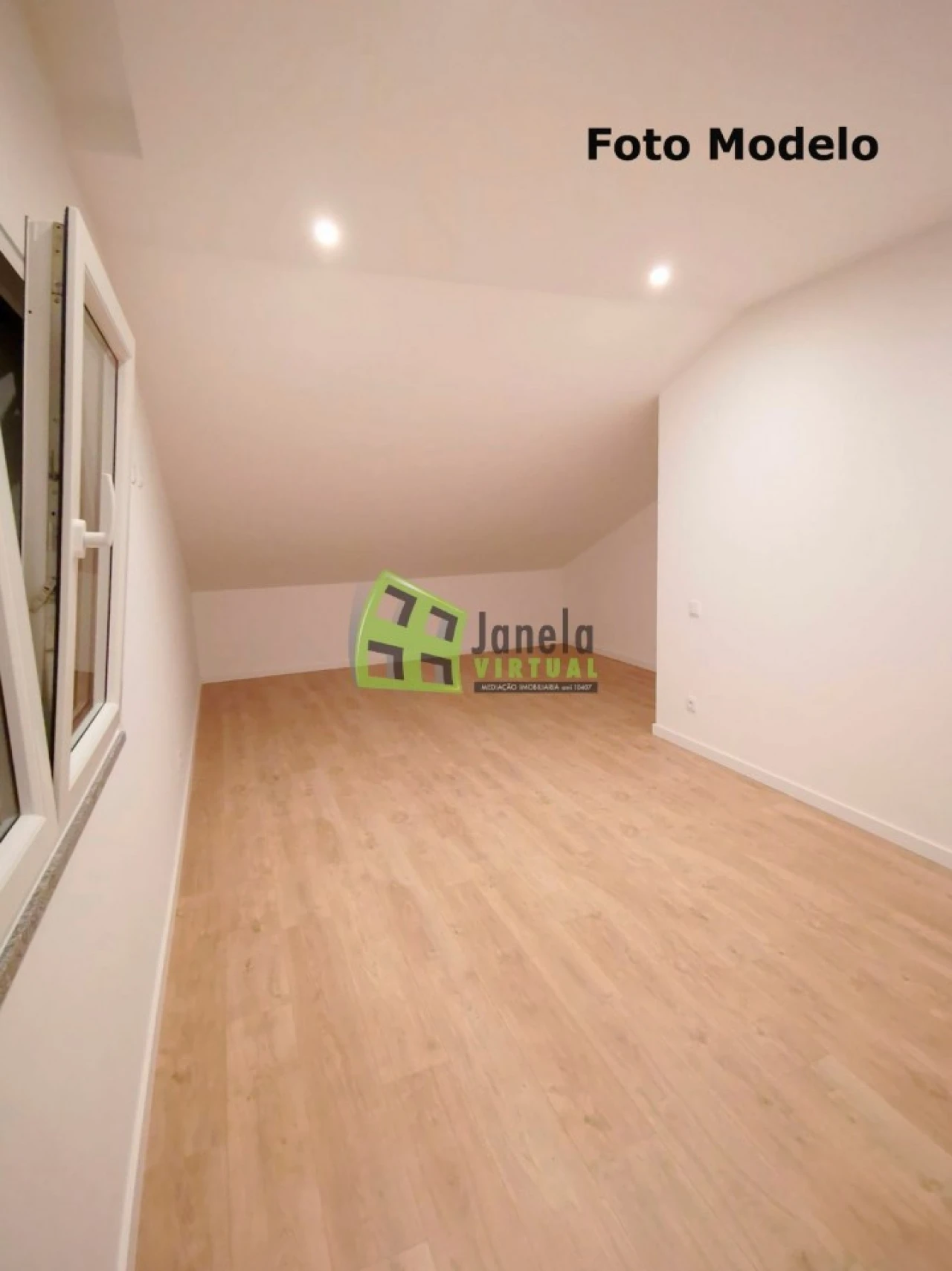 Moradia T3 para Venda em Quinta do Conde Foto 26