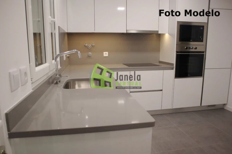 Moradia T3 para Venda em Quinta do Conde Foto 2